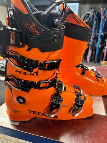 Unisex Used Tecnica All Mountain Mach 1 Ski Boots Stiff Flex