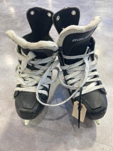 Junior Used Bauer Nexus 200 Hockey Skates D&R (Regular) 1.0