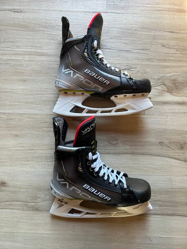 Bauer HyperLite Skates Size 7 Fit 2 with 272 Holders