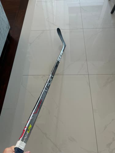 Used Left Hand Vapor Hyperlite Hockey Stick