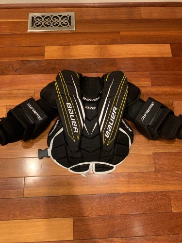 Used Large Bauer  Supreme S170 Goalie Chest Protector