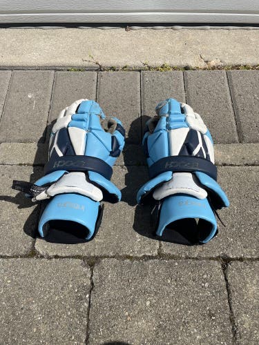 Used Player's Epoch 12" Integra Lacrosse Gloves