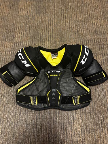 Used Large CCM  Tacks 3092 Shoulder Pads