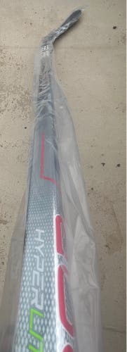 Senior Right Handed P92 Vapor Hyperlite Hockey Stick