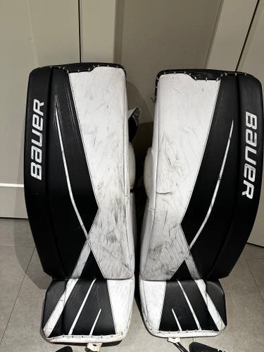35" Bauer Supreme 3S Goalie Leg Pads