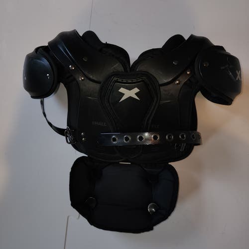 Used Youth Small Xenith Fly Shoulder Pads
