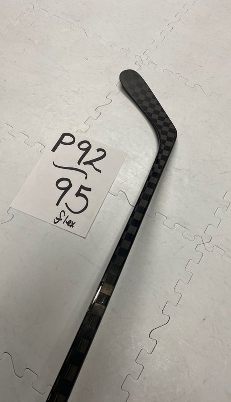 Senior(1x)Left P92 95 Flex PROBLACKSTOCK  Nexus 2N Pro Hockey Stick