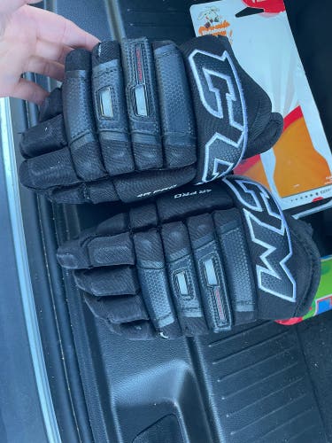 Ccm Jr size 11 hockey gloves