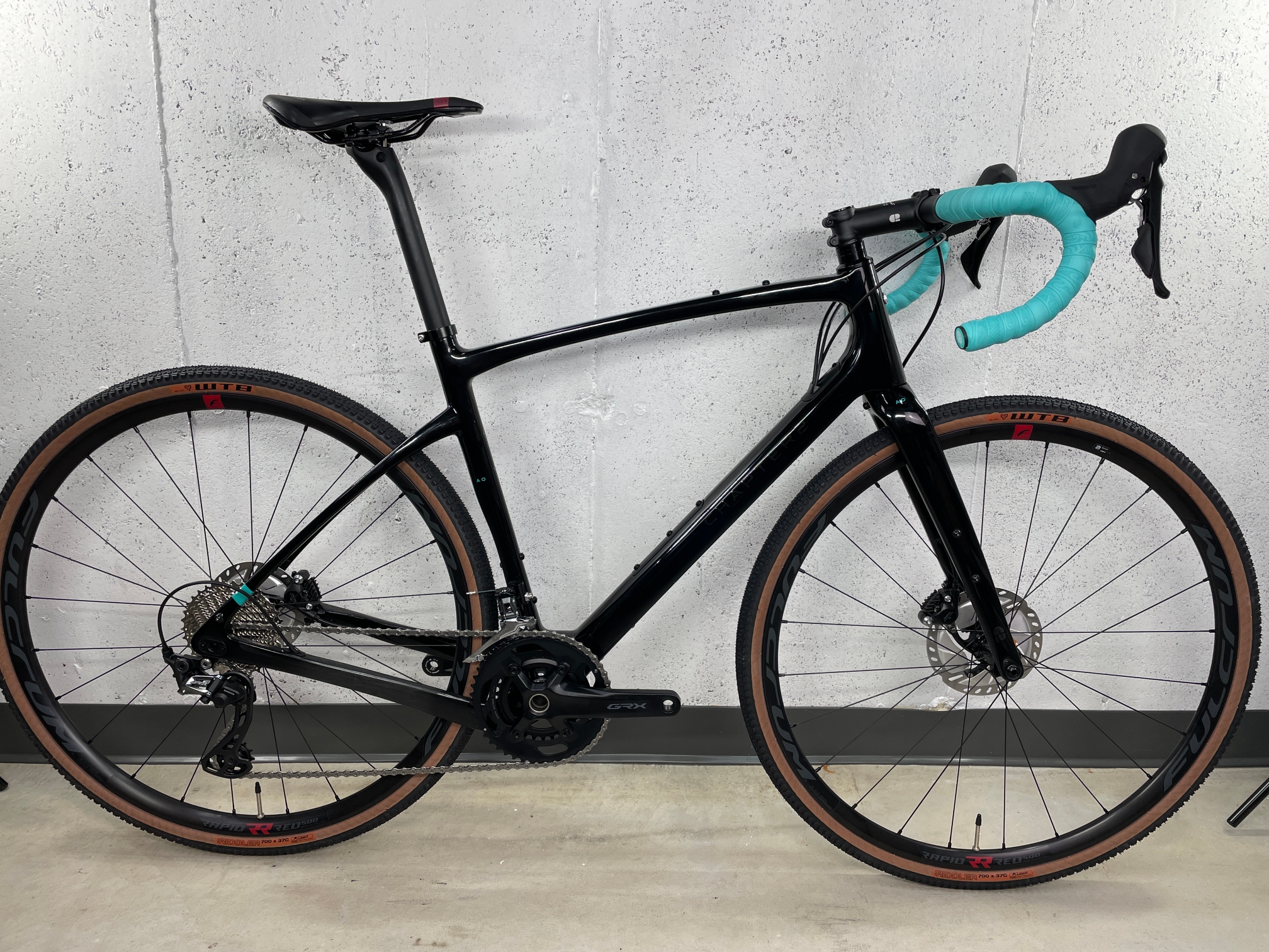 New Chapter2 AO Disc Carbon Gravel Bike with Shimano GRX - Medium
