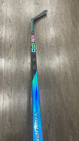 Senior Right Handed P92 Nexus Sync Hockey Stick