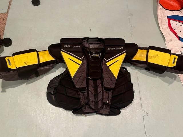 Used Small Bauer Supreme UltraSonic Goalie Chest Protector