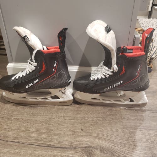 Senior Used Bauer Vapor 3X Pro Hockey Skates Extra Wide Width Size 9