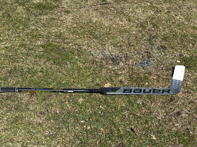 BROKEN Bauer supreme Mach goal stick