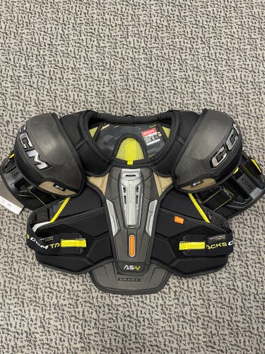CCM ASV Tacks Senior Large Shoulder Pads