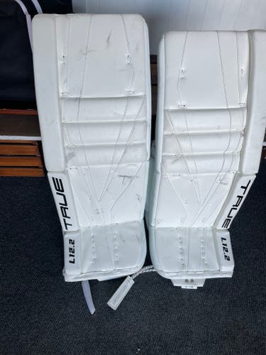Used 32" True L12.2 Goalie Leg Pads