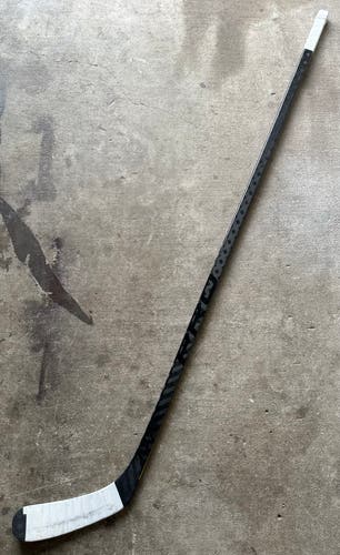 Used Senior PRO Right Handed Hockey Stick 1910 Pro Stock