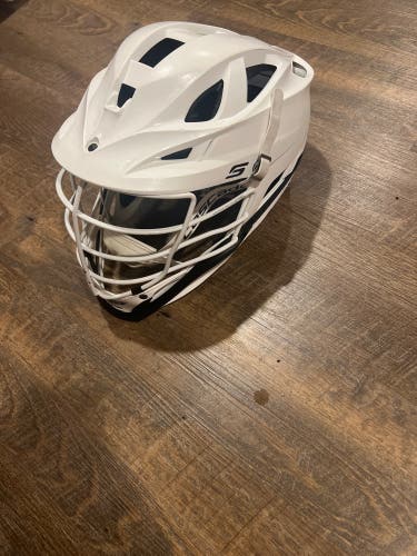 Player's Cascade S Helmet