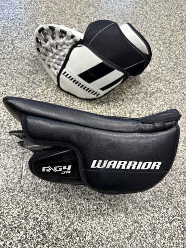 Used Regular Junior  Warrior Ritual GT2 glove and G4 blocker