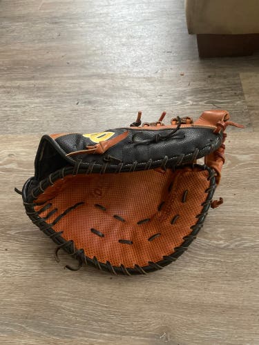 Right Hand Throw 12.5" First Base A2000