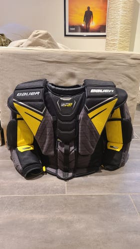 Used Large Bauer Supreme UltraSonic Goalie Chest Protector