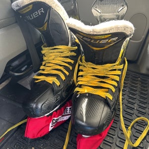 Senior Used Bauer Supreme 3S Pro Hockey Skates Regular Width Size 7