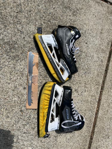 Used Bauer Regular Width  Size 8.5 Supreme S27 Hockey Goalie Skates