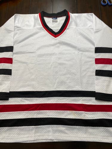 VKM SR L blackhawks style air knit jersey