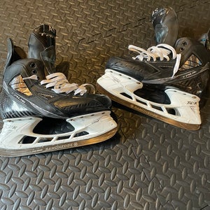 Used True Regular Width Size 9.5 Pro Custom Hockey Skates