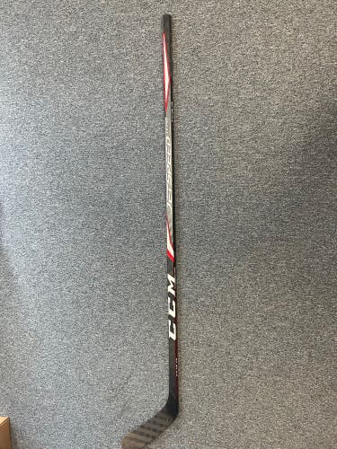 Senior Right Handed P28 Pro Stock Jetspeed Team Hockey Stick
