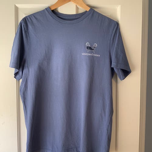 Vineyard Vines 100% Cotton Lacrosse Tee Shirt (Men’s Small) Blue