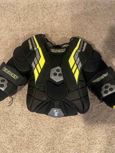 Senior M Vaughan V8 Pro Chest Protector
