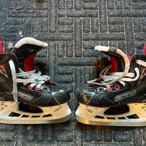 Used Junior Bauer Vapor X LTX Hockey Skates (Regular) - Size 1.5