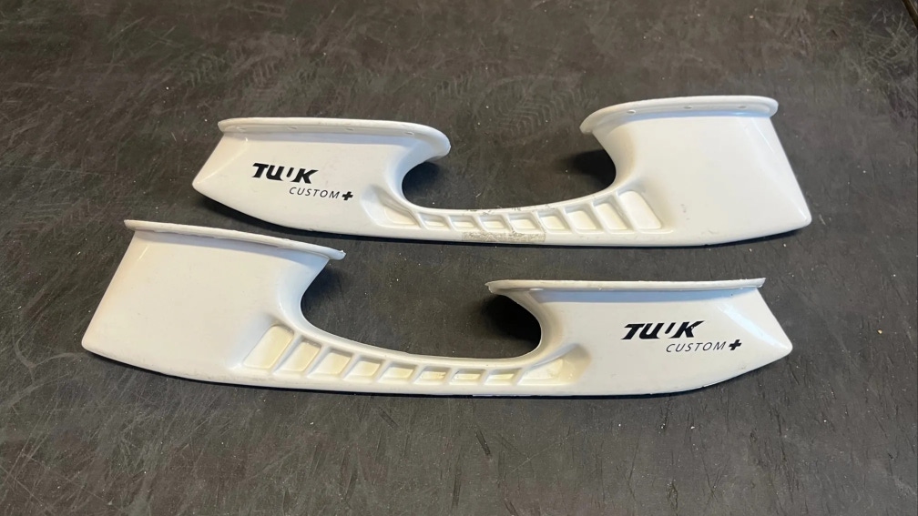 Bauer TUUK Custom + 306mm Skate Holders (Pair)