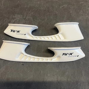 Bauer TUUK Custom + 254mm Skate Holders (Pair)