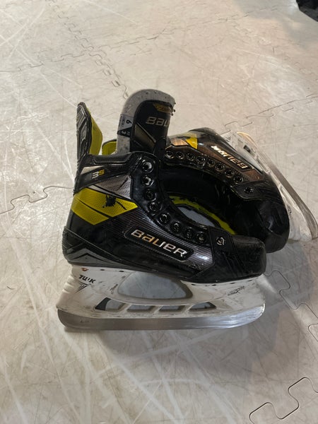 Used Bauer EEE Size 6 Supreme 3S Hockey Skates