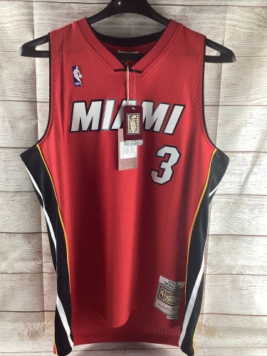 Mitchell & Ness NBA Miami Heat 2005 Dwayne Wade Jersey Men’s Size Large MSRP 130