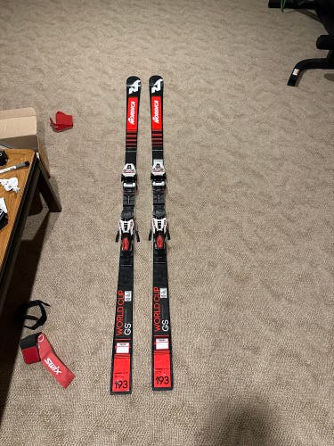 Nordica FIS GS Skis With Bindings (193cm 30m) *Like New* (5 Days on Snow)