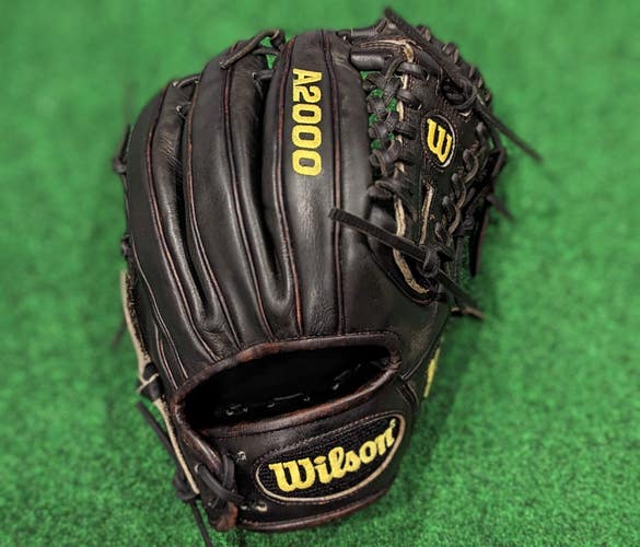 Wilson A2000 1788A Baseball Infield Glove 11.25"