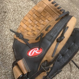 Rawling Outfield baseball glove