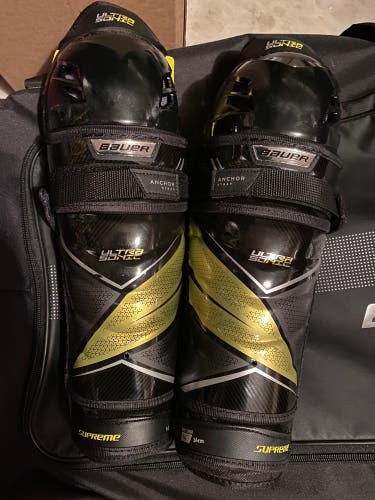 Used Bauer Supreme ultrasonic Shin Pads