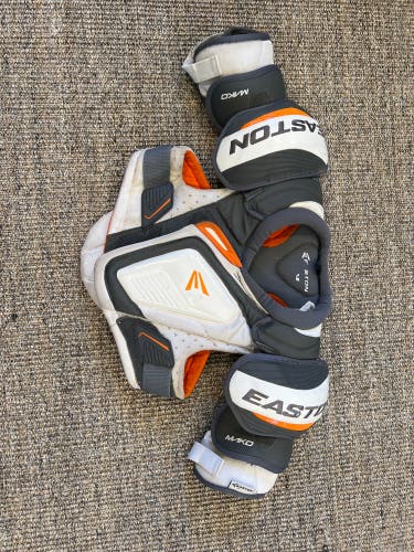 Junior Small Easton Mako Shoulder Pads