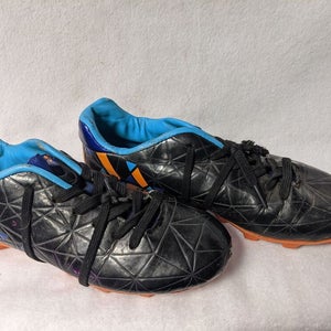 Classic Sport Cleats Size 5.5 Color Black Condition Used