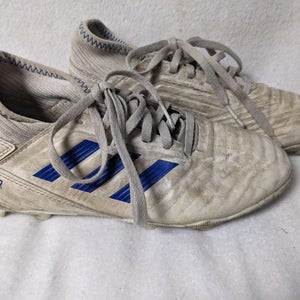 Adidas Predator Soccer Cleats Size 2.5 Color White Condition Used
