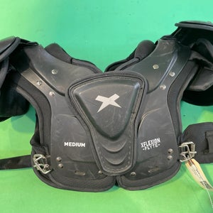 Used Medium Xenith Xflexion flyte Shoulder Pads