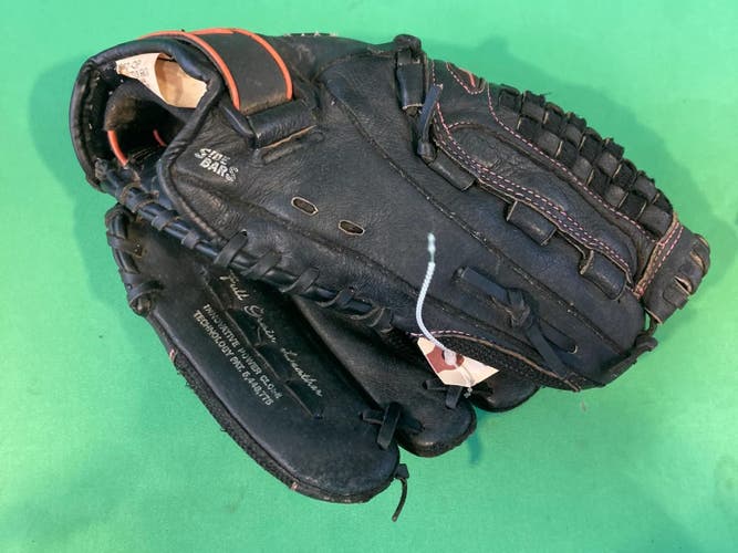 Used Mizuno Finch Right Hand Throw Infield Softball Glove 12"