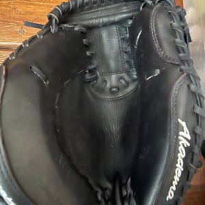 Left Hand Throw 33.5" APP240 Baseball Glove
