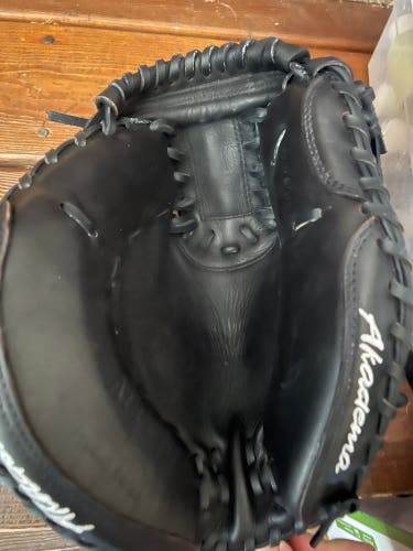 Left Hand Throw 33.5" APP240 Baseball Glove