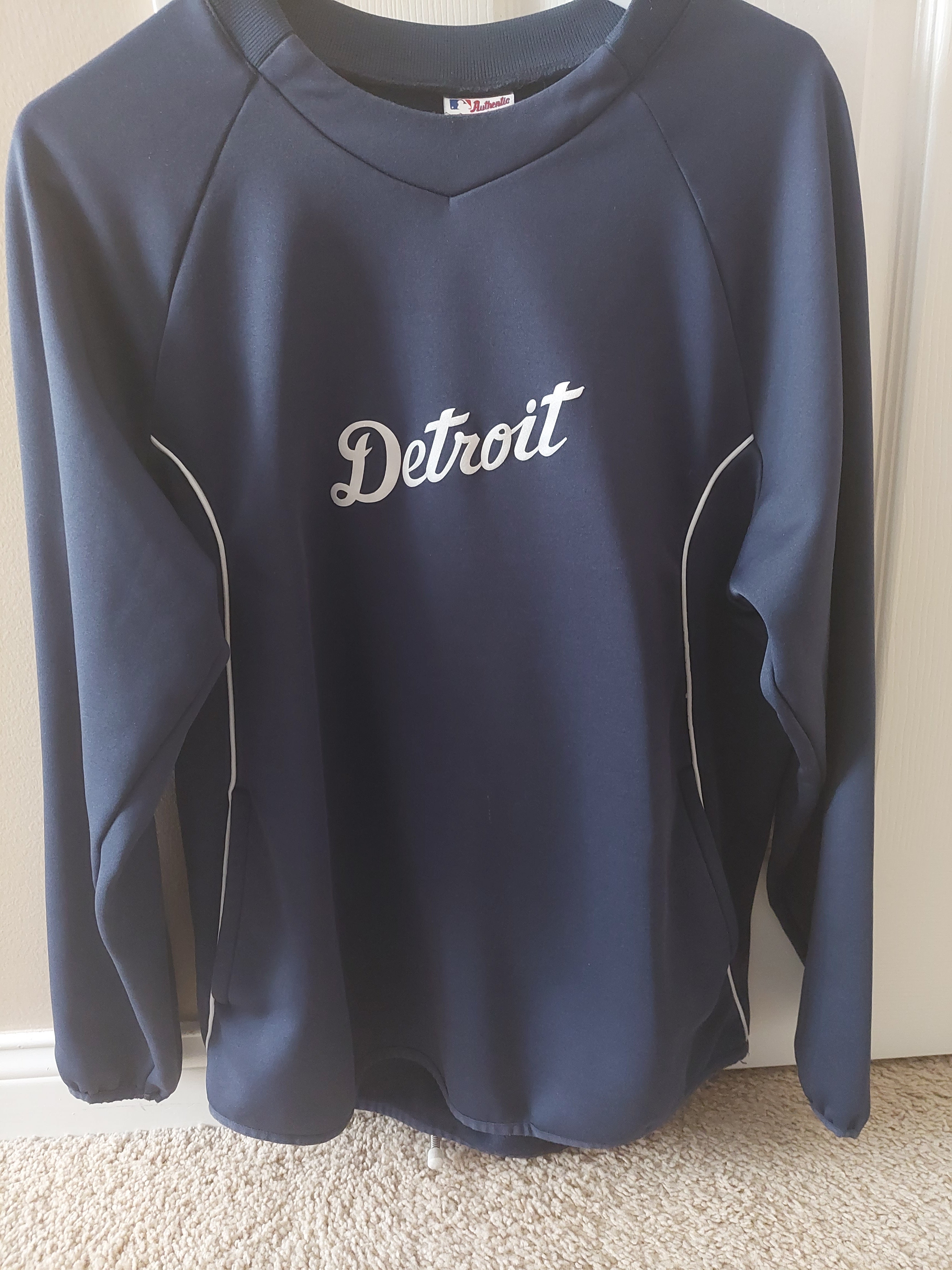 Detroit Tigers MLB Jersey Style Logo T-Shirt Men's MEDIUM NWT