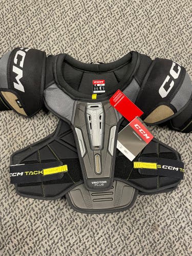 CCM Vector Plus Senior Large shoulder pads