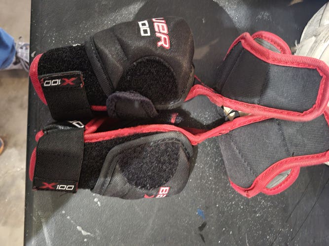 Used Small Bauer Vapor X100 Elbow Pads